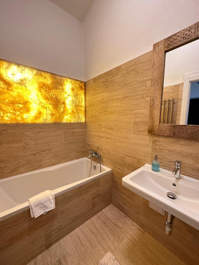 3bdr Bohemian Style Flat With Balcony * Prag